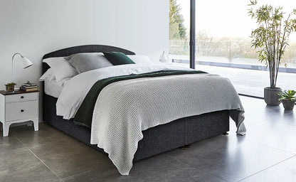 Verdin Apple Ottoman in double