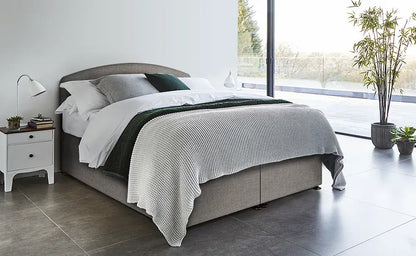 Verdin Apple Ottoman in double