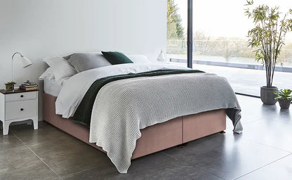 Platform Apple Ottoman in double
