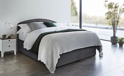 Verdin Apple Ottoman in king