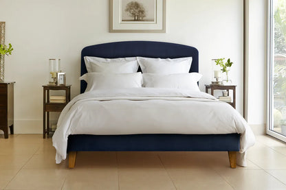 London Joust Chic in small single